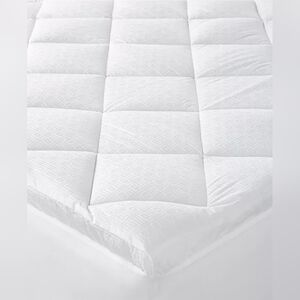 New Hotel Collection Luxe Eurotop Mattress Pad Queen White Msrp $300